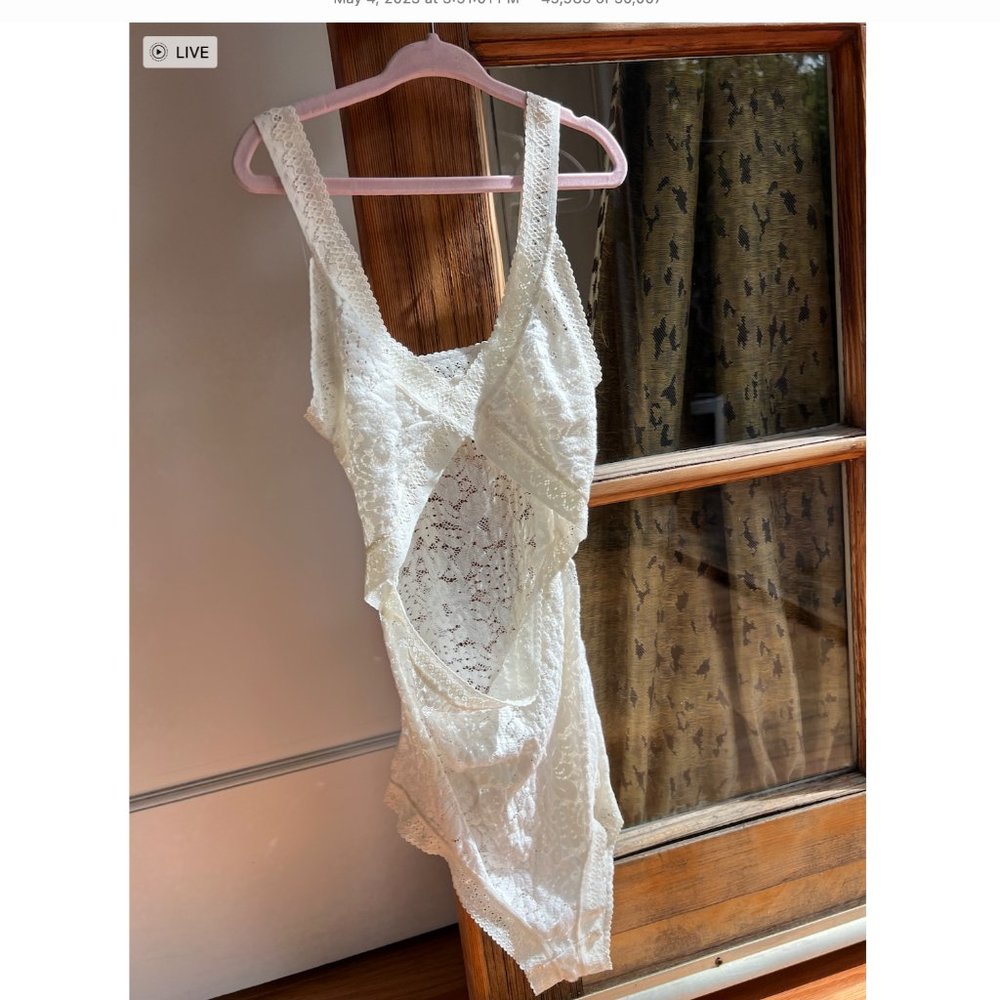 LONELY Gardenia Lace Cut-Out Bodysuit White, Small